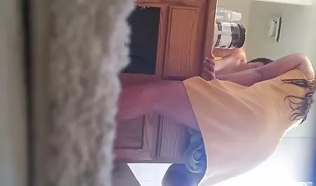 裸の赤い女の子曲がっ以上に浴槽の下で彼女の足 鈴木 一徹 えろ 動画