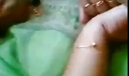 若い処女はレズビアンを見てレズビアン sex 動画 一徹