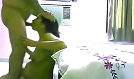 彼女のひよこは大人の女の子を捕まえ、肛門で彼女を処罰した いってつ エロ