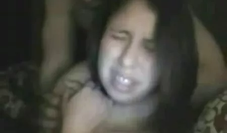 彼女はおしっこに行って、彼女のトイレを洗った彼女の母親を壊しました 鈴木 一徹 アダルト ビデオ
